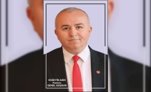 Anadolu Çınarları Partisi Lideri Akın’dan Sert Tepki: "Bayrağımıza Saygısızlık Meşru Kılınamaz"